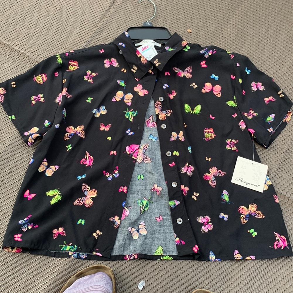 Passport womens blouse